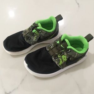 Nike toddler shoes